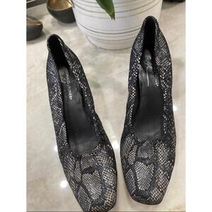 Donald Pliner snakeskin pumps sz 9-1/2
